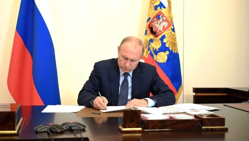 Путин изменил порядок прохождения службы иностранцев в армии России