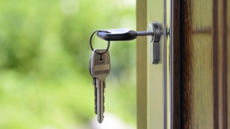 Жительницу Сахалинской области будут судить за сдачу чужой квартиры в аренду