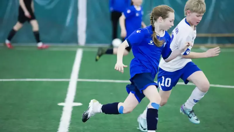 Турнир «Зимняя футбольная лига» собрал более 750 юных игроков Сахалина