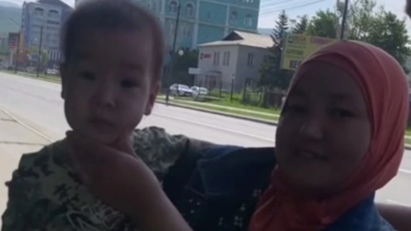 Жители Южно-Сахалинска спасли ребенка в шаге от гибели