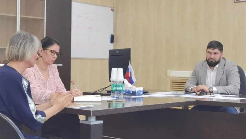 Администрация поможет отремонтировать квартиру родителей бойца СВО в Углегорске