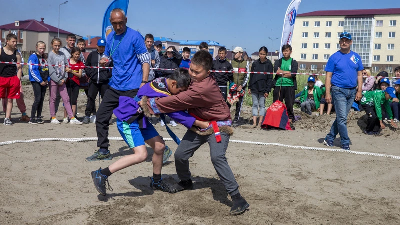 Поронайцы победили охинцев в национальных видах спорта коренных народов Сахалина