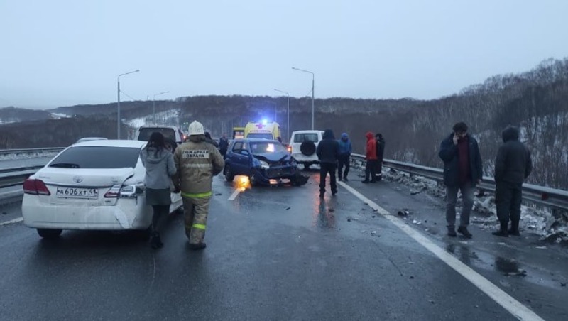 Массовое ДТП с 17 автомобилями произошло на федеральной трассе Камчатки