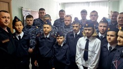 Школьники Сахалина поздравили сотрудников Росгвардии с профессиональным праздником