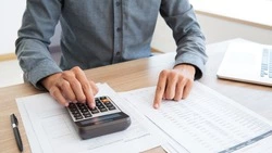 Депутаты Сахалинской облдумы рассмотрят инициативу о снижении имущественного налога для бизнеса