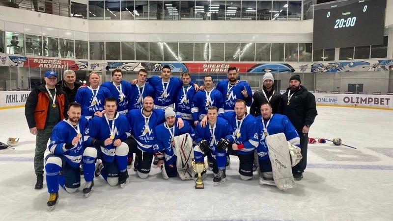 Спортсмены Сахалина и Курил выступят на фестивале Ночной хоккейной лиги в Сочи