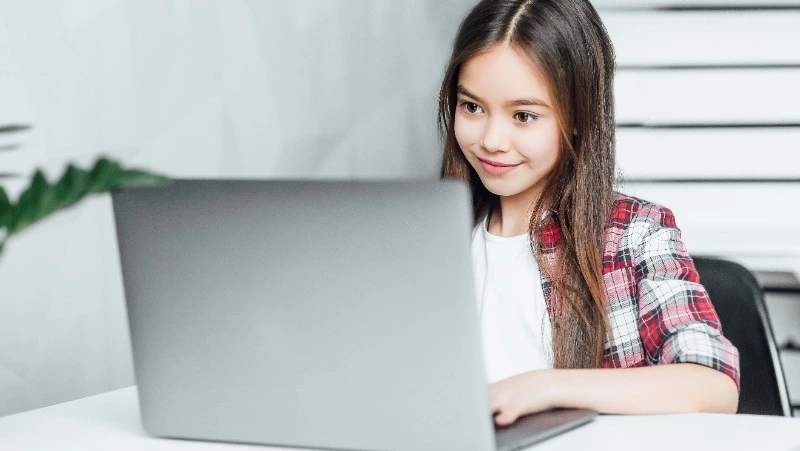 Школу программирования для девочек открыли на Сахалине благодаря господдержке