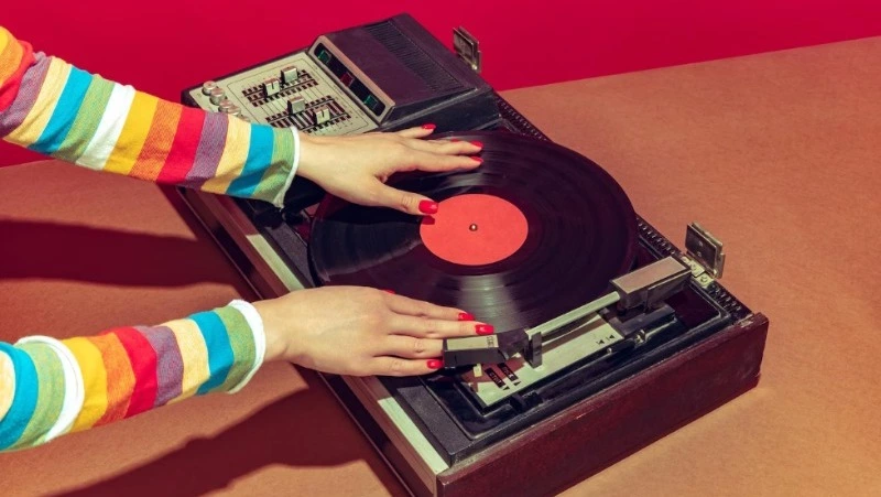 Вечеринки для взрослых в Южно-Сахалинске (21+): возвращение в 80-е и сладкие истории