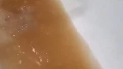 «Придется принимать ванну с ржавчиной?». Жители Южно-Сахалинска недовольны грязной водой