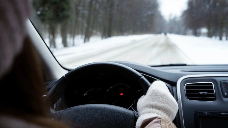 Зимние дороги Сахалина: островитянам рассказали, как избежать ДТП при обгоне