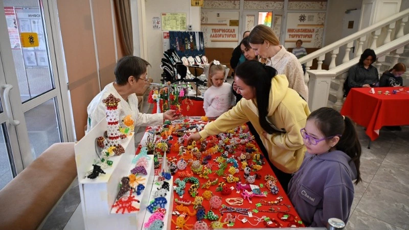 В Южно-Сахалинске провели масштабный фестиваль «Праздник бисера»