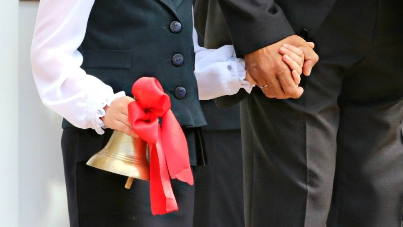 Способы записи детей в первый класс напомнили жителям Сахалина