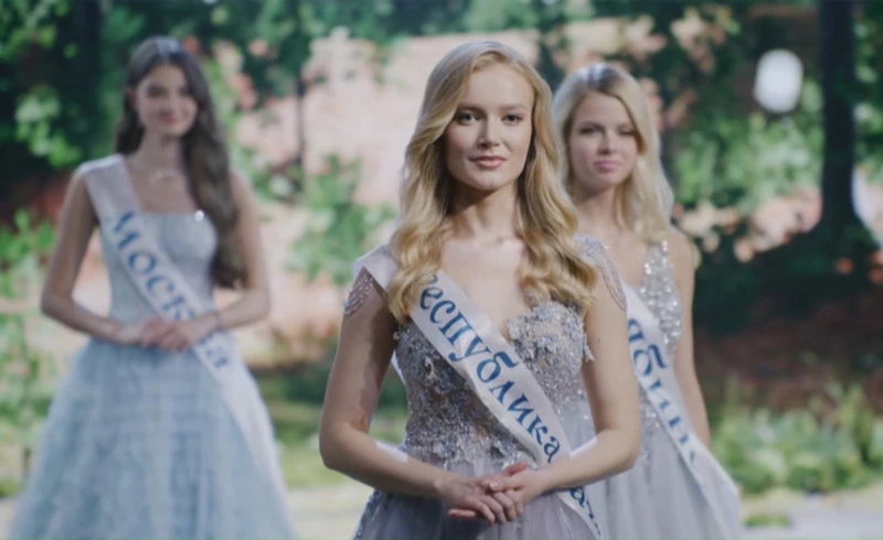 Названы три самые красивые девушки в России