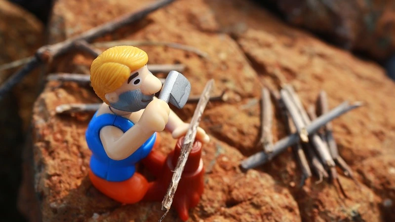 За визит с топором в мэрию Южно-Сахалинска мужчине грозит поездка в психбольницу