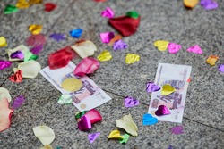 Жительница Поронайска обворовала пенсионера в его день рождения         