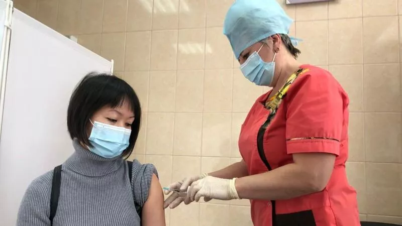 На Сахалине стартовала вакцинация от COVID-19