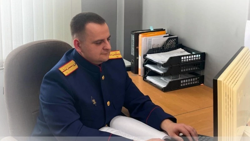 В сквере на Комсомольской в Южно-Сахалинске нашли тело мужчины