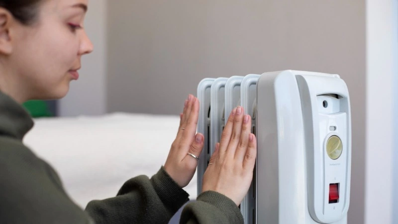 Аварийный дом стал ежедневным кошмаром матери-одиночки в Охе