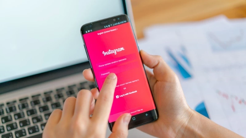 В работе Instagram, Telegram и YouTube произошел сбой