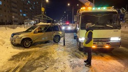  Шесть мешающих расчистке машин эвакуировали в ночь на 7 февраля в Южно-Сахалинске