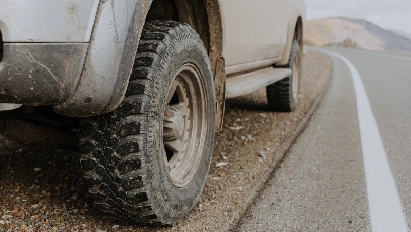 Невезучий сахалинец попытался угнать джип, но не смог
