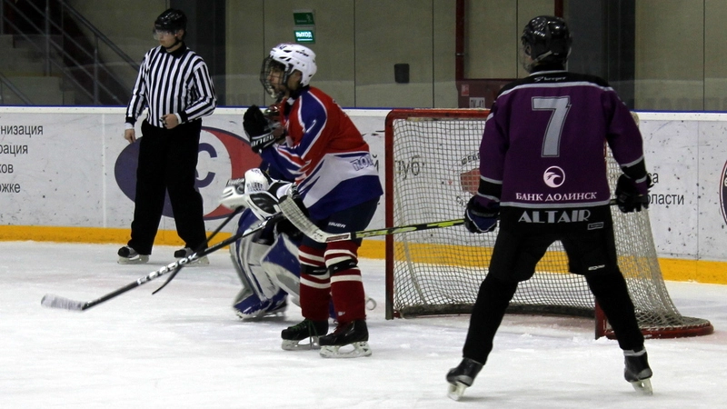 Сахалинские пограничники презентуют свою хоккейную команду