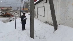 Бастрыкин поручил разобраться в инциденте с ребенком, который упал в яму на Сахалине 