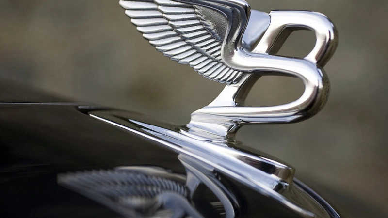 Второй Bentley экс-губернатора Сахалина Хорошавина продали за 6,7 млн рублей