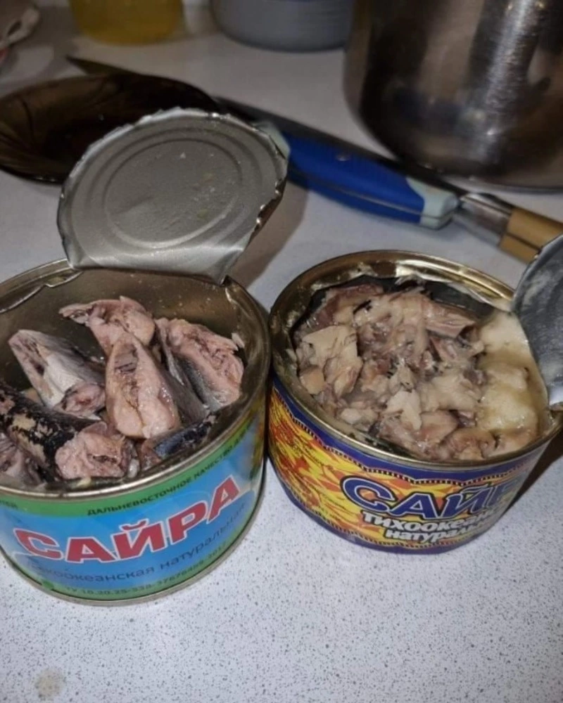 Сомнительную сайру купила сахалинка в одном из местных магазинов