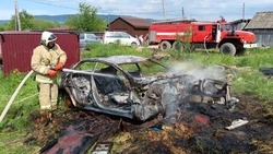 Автомобиль сгорел в Подгорном Тымовского района 