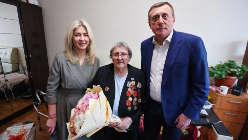 Ветеран ВОВ Евгения Сахарук получила звание «Почетный гражданин Сахалинской области»  