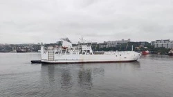 Паром «Александр Деев», который очень ждут на Сахалине, впервые вышел в море