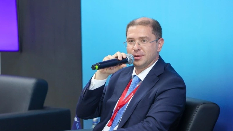 Алексей Белик дал совет начинающим предпринимателям на полях ВЭФ