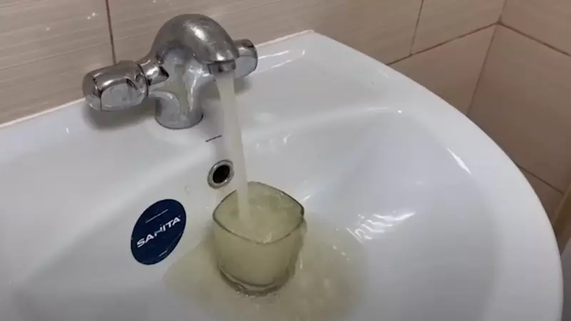 Слухи про сель напугали жителей Бошняково. Вторые сутки у них грязная вода