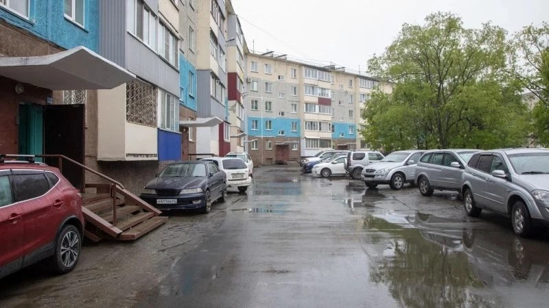 В 112 дворах Южно-Сахалинска завершили ямочный ремонт