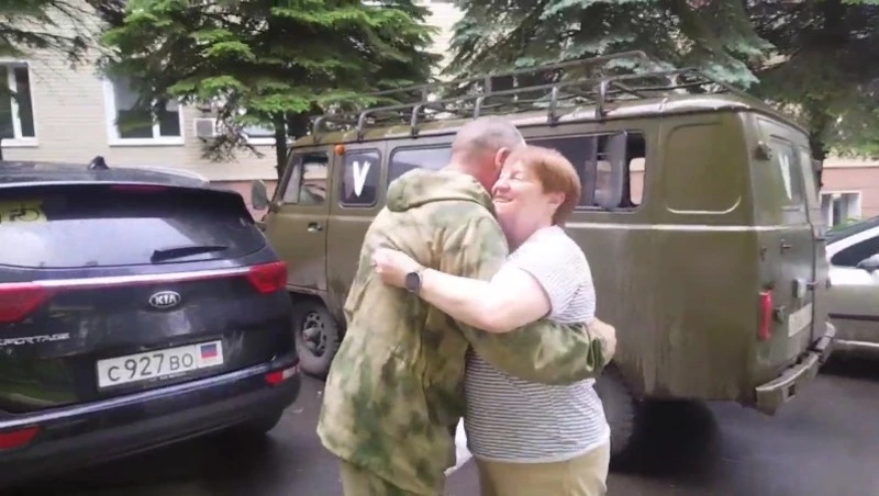 Участница общественной группы c Сахалина встретилась с бывшим учеником в зоне СВО