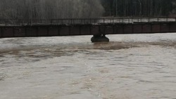 Последствия мощного циклона ликвидируют в пяти районах Сахалина