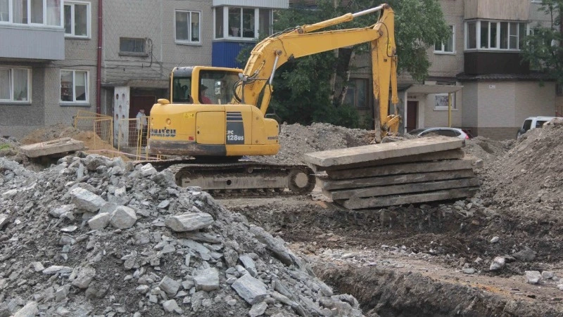 Двор на улице Амурской в Южно-Сахалинске превратят в сквер с широким проездом