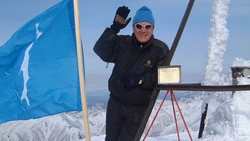 В норматив не уложился: как Фархутдинов прослыл самым спортивным губернатором России