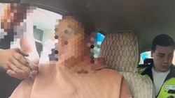 Школьник-бесправник лишился автомобиля за поездку в Холмске 
