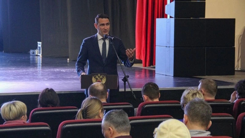 В Корсакове детям-сиротам и переселенцам из ветхого жилья предоставят 322 квартиры