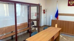 Заядлого рецидивиста, напавшего с ножом на приятеля, приговорили почти к семи годам особого режима