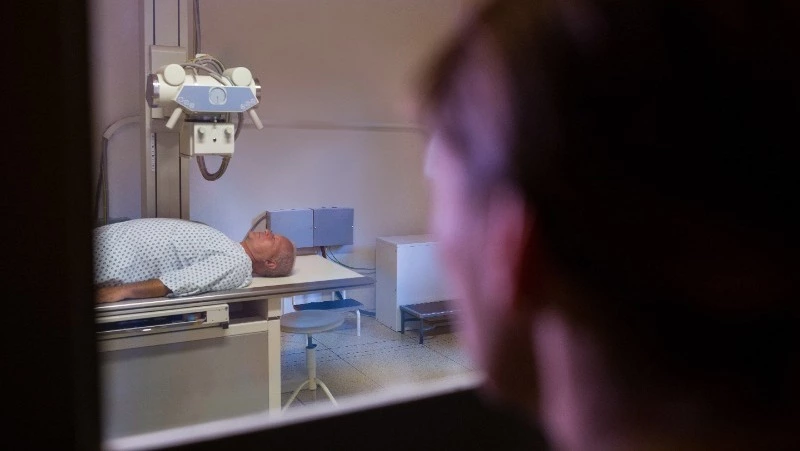 Пациент больницы обокрал соседа по палате в Южно-Сахалинске