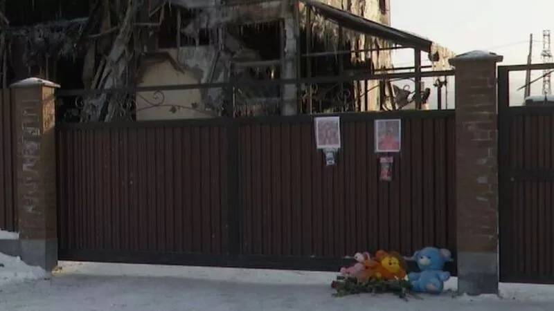 Потерявший в пожаре двоих детей сахалинец хочет увезти семью в Дальнее, чтобы быть ближе к бабушке