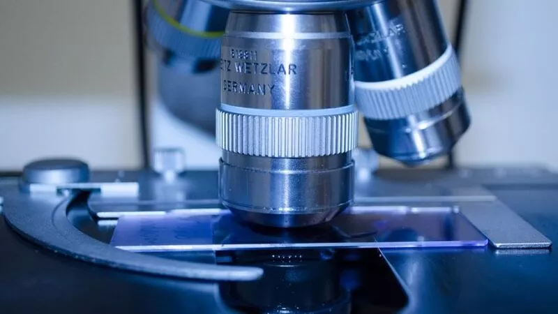 Лаборатория подтвердила коронавирус у пятого сахалинца