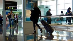 Два авиарейса задержали утром 20 марта в аэропорту Южно-Сахалинска