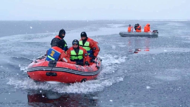 На Сахалине продолжат искать пропавшего рыбака