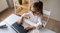 «Цифровой ликбез» от «Авито» и АНО «Цифровая экономика» научит безопасно бронировать жилье