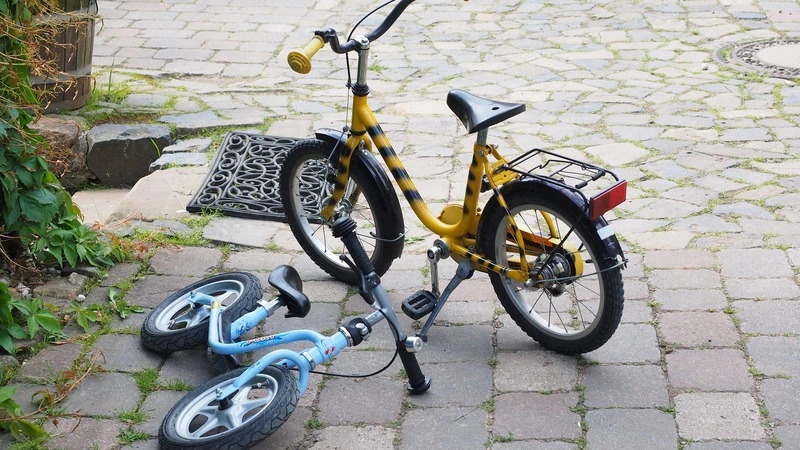 11-летний велосипедист попал под колеса иномарки на юге Сахалина