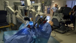 Четырехрукий робот-хирург «Да Винчи» готов лечить сахалинцев и курильчан
